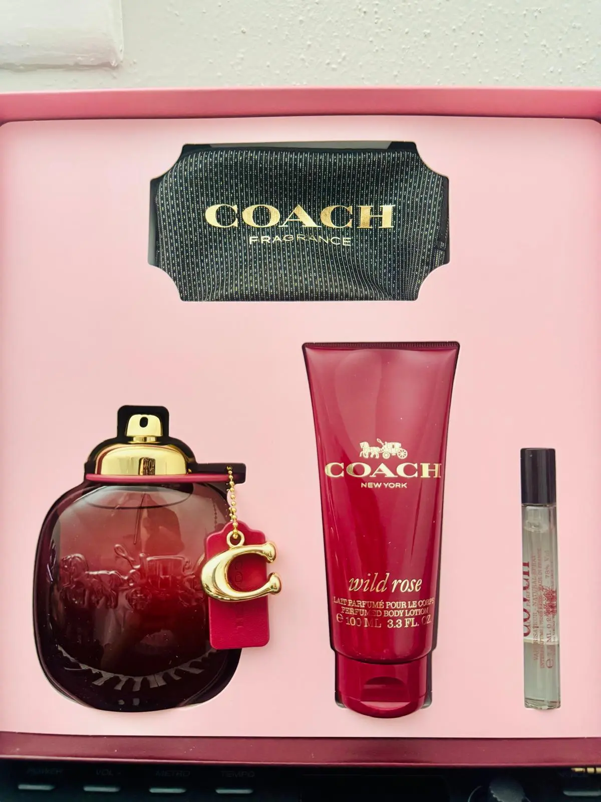 Wild Rose Coach Gift Set